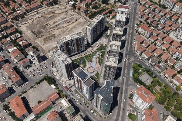 Sahabiye Kentsel Dönüşüm Projesi’nde çalışmalar sürüyor. Başkan Büyükkılıç’ın 6 milyar