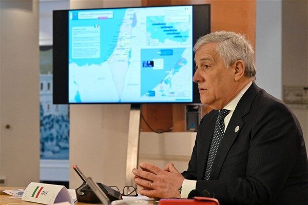 Tajani: Ukrayna’da adil barış İçin AB-ABD koordinasyonunu güçlendirmeliyiz