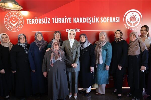 Bir dizi ziyaret için bulunduğu Karabük’te şehit aileleriyle “Terörsüz Türkiye