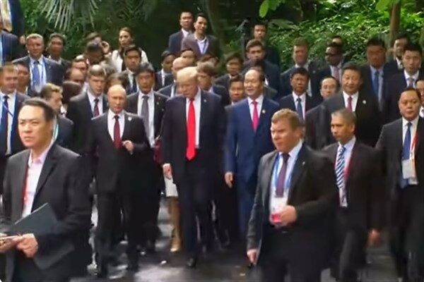 Trump'a gazeteciler, Putin ile görüşmesinin şartı olarak Rusya Devlet Başkanı'nın