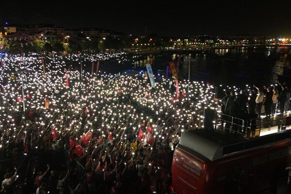 CHP Genel Başkanı Özel’in, Ekrem İmamoğlu ve arkadaşlarının tutuklanmasının ardından