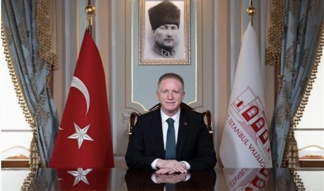 İstanbul Valisi  Gül, Vali Yardımcıları ile haftalık değerlendirme toplantısını yaptı.