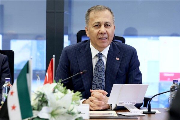 İçişleri Bakanı Yerlikaya, Çanakkale’nin merkez ilçesi Çınarlı Köyü mevkiinde meydana