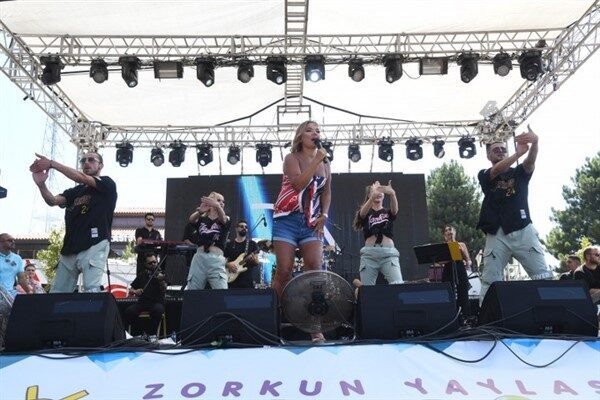 Osmaniye Belediyesi tarafından geleneksel hale getirilen Zorkun Yaylası Çocuk Şenliği,