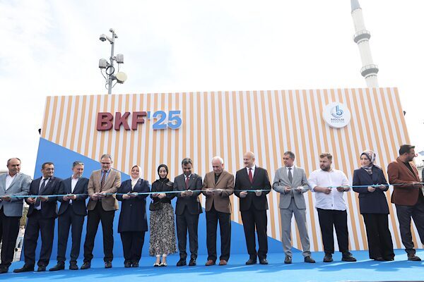 Bağcılar Belediyesi tarafından bu yıl dördüncüsü  düzenlenen Bağcılar Kitap Fuarı