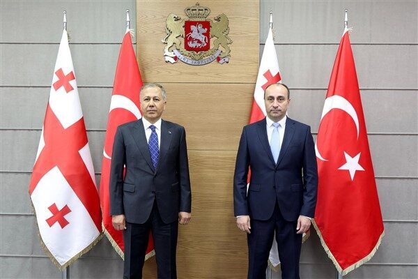 İçişleri Bakanı Ali Yerlikaya, Gürcistan İçişleri Bakanı Gela Geladze ve