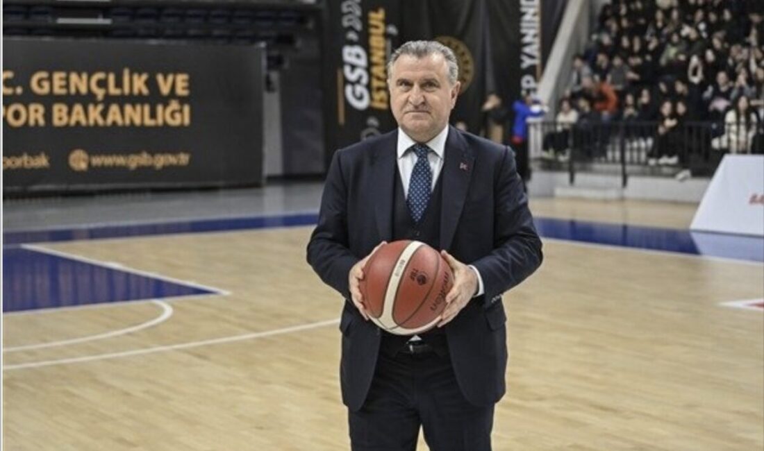 Gençlik ve Spor Bakanı Bak, FIVB Dünya Şampiyonası’nda tarihinde ilk