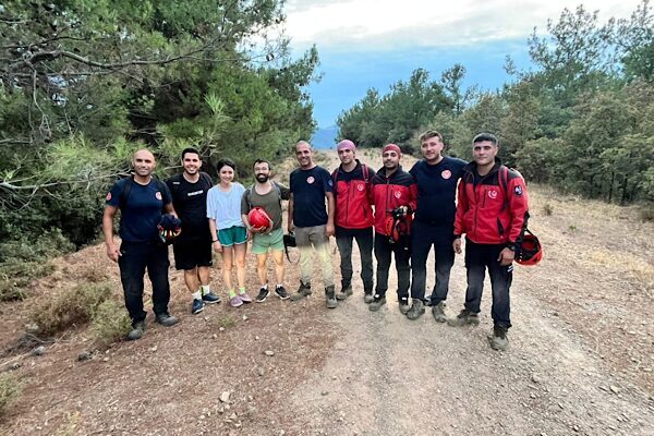 İzmir Büyükşehir Belediyesi İtfaiye Dairesi Başkanlığı ekipleri, 28 Eylül akşamı