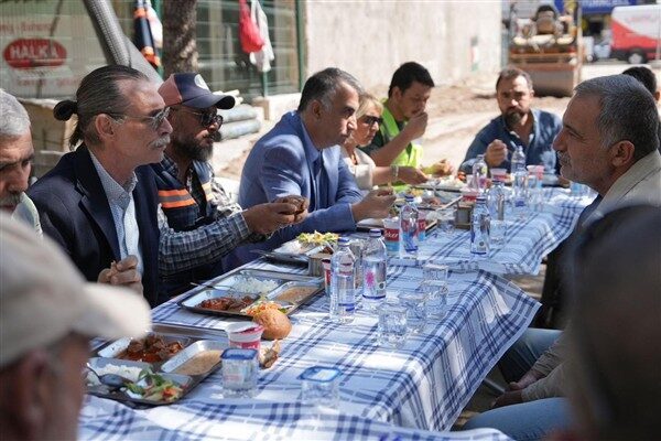Kazım Karabekir Mahallesi’nde bulunan binanın, inşaatı yerinde inceleyen Etimesgut Belediye