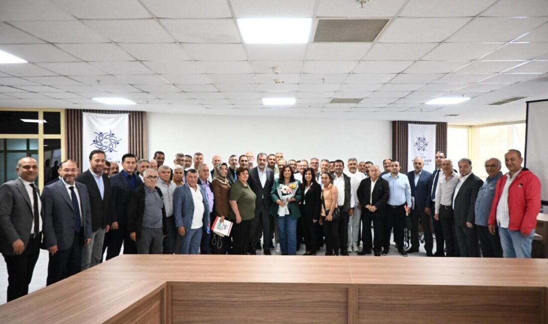 Toplantıya AK Parti Aydın İl Başkanı Mehmet Erdem, Büyükşehir Belediyesi