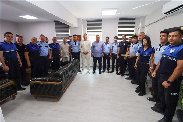 Başkan Gürel ve Tutuğ, zabıta personeliyle bir araya gelerek haftalarını