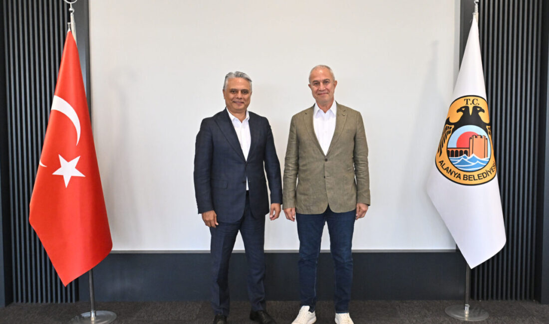 Antalya Muratpaşa Belediye Başkanı Ümit Uysal, programına CHP Alanya İlçe