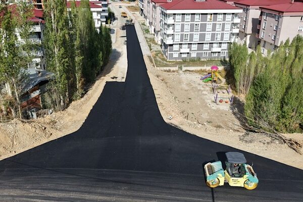 Bayburt Belediyesi Fen İşleri Müdürlüğü ekipleri, 2025 çalışma sezonunun başlamasıyla