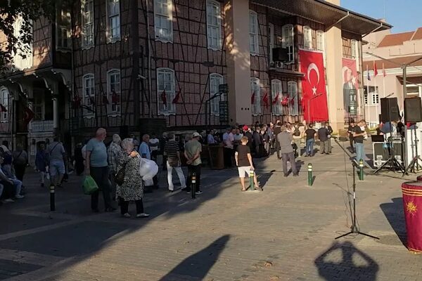 Bursa’da Yunan işgalinin sona ermesinin 103. yılı kutlamalarında, Türkiye Muharip