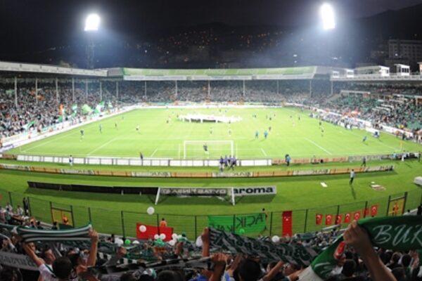 Nesine 2. Lig Kırmızı Grup’ta oynadığı 5 maçı da kazanarak