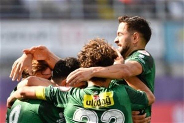 Kupaya 1. Eleme Turu’ndan itibaren katılan yeşil-beyazlı ekip, önce Söğütspor’u