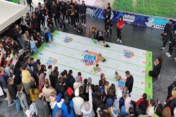 Kayseri Büyükşehir Belediyesi, sporu yaşam kültürü haline getirmek amacıyla düzenlediği