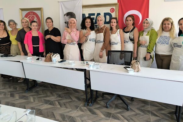 Hatay Büyükşehir Belediyesi tarafından , unutulmaya yüz tutan el sanatlarını