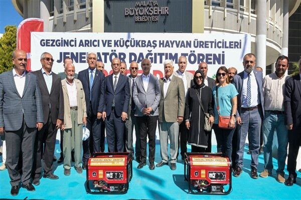 Jeneratör ve Sıvat dağıtım programında konuşan Malatya Büyükşehir Belediye Başkanı