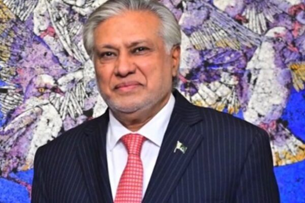 Pakistan Başbakan Yardımcısı ve Dışişleri Bakanı Senatör  Dar, Afganistan Dışişleri