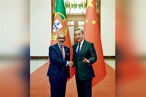 Çin Dışişleri Bakanı Wang Yi, dün Beijing'de Portekiz Devlet ve