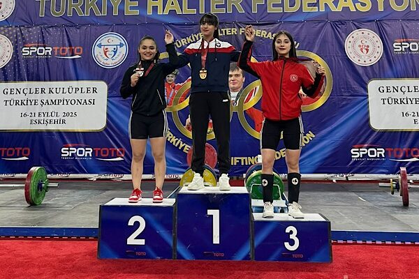 Düzce Belediyesi Spor Akademisi'nin milli takım düzeyinde ki sporcusu Yağmur