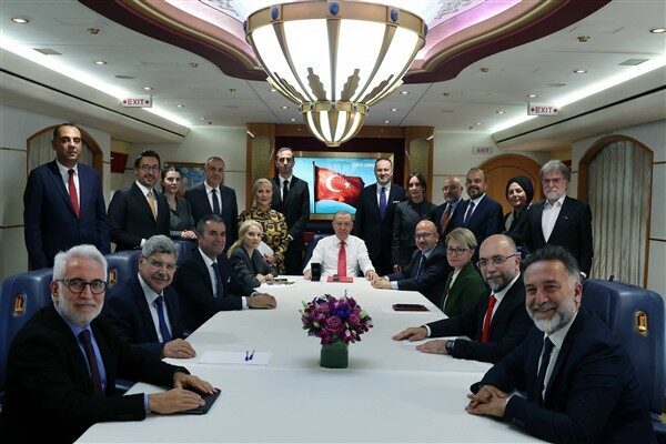 Cumhurbaşkanı Recep Tayyip Erdoğan, ABD ziyareti dönüşünde medya mensuplarının sorularını