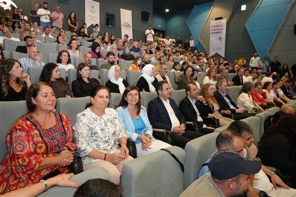 9. FilmAmed Belgesel Film Festivali kapsamında gazeteci Azad Altay’ın yönetmenliğini