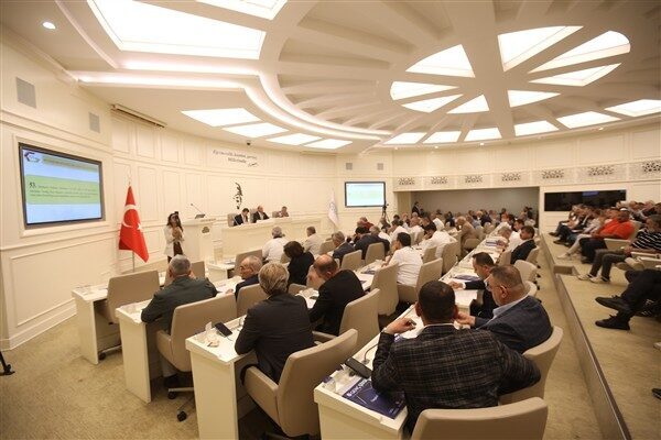Gaziantep Büyükşehir Belediyesi Meclis Salonu’nda Büyükşehir Belediyesi Başkan Vekili Halil