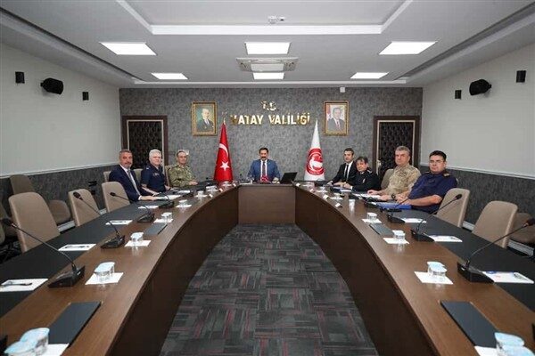 Hatay Valisi Mustafa Masatlı’nın başkanlığında İl Asayiş ve Güvenlik Toplantısı