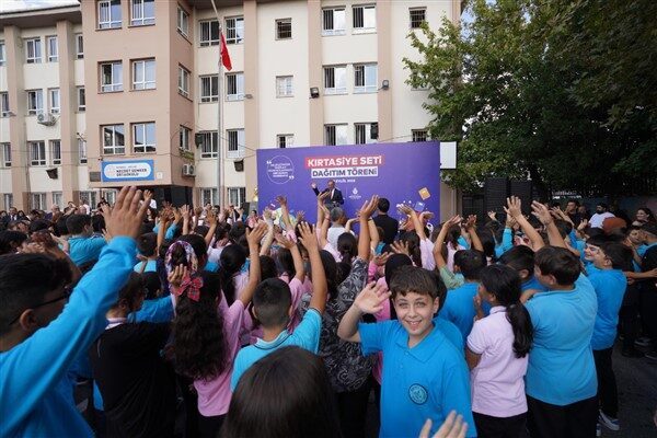 İBB Gençlik Hizmetleri Şube Müdürlüğü tarafından temin edilen setler, İl