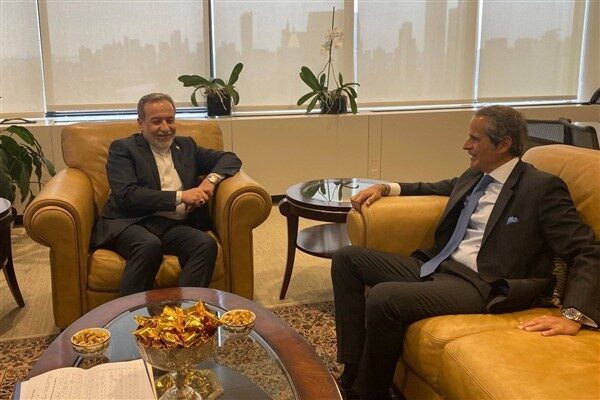 Araghchi ve Grossi, görüşmede İran ile Uluslararası Atom Enerji Ajansı