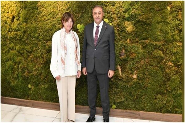 Ziyaret kapsamında gerçekleştirilen görüşmede Vali Şıldak, Büyükelçi Sancho ve heyetini