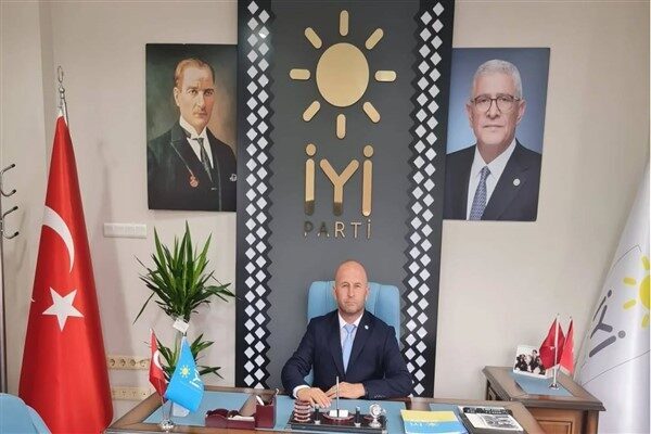 Karsak Mahallesi’ni ziyaret eden İYİ Parti Orhangazi İlçe Başkanı Bülent
