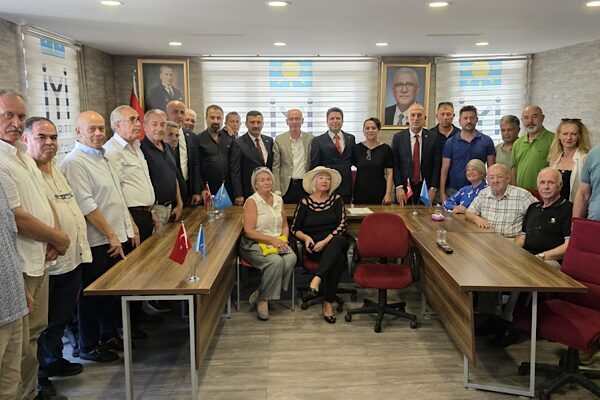 İYİ Parti Bursa teşkilatlarında Yıldırım ve Nilüfer ilçelerinde ilçe başkanlığı
