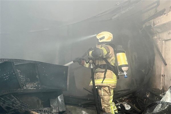 İzmir’in Bornova ilçesine bağlı Gürpınar Mahallesi’nde saat 18.30 sıralarında, demir