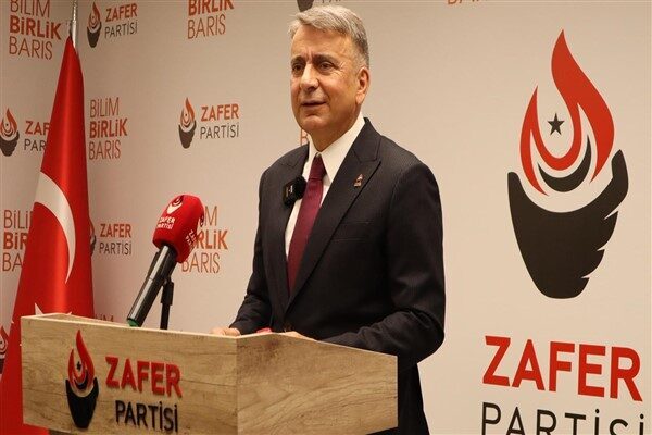 Zafer Partisi Sözcüsü Karamahmutoğlu, konuşmasında İzmir Balçova’da yaşanan olaya yer