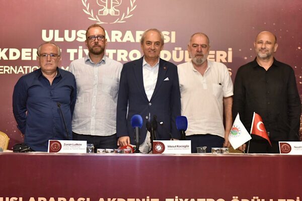Kepez Belediyesi ile Tiyatro Gazetesi iş birliğinde ilk kez düzenlenecek