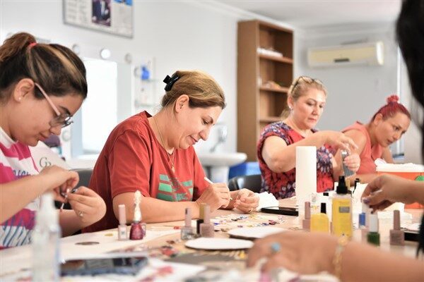 Konyaaltı Belediyesi’ne bağlı Konyaaltı Sanat Eğitim Merkezi (KONSEM), bu yıl