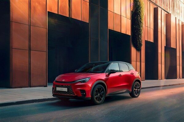 Otomotiv dünyasında klasikleşen donanım anlayışı değiştirerek LBX modelinde kullanıcıların yaşam