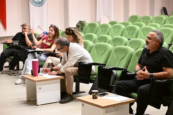 Manisa Büyükşehir Belediyesi Konservatuarı, ikinci yılında da öğrenci kabulüne devam