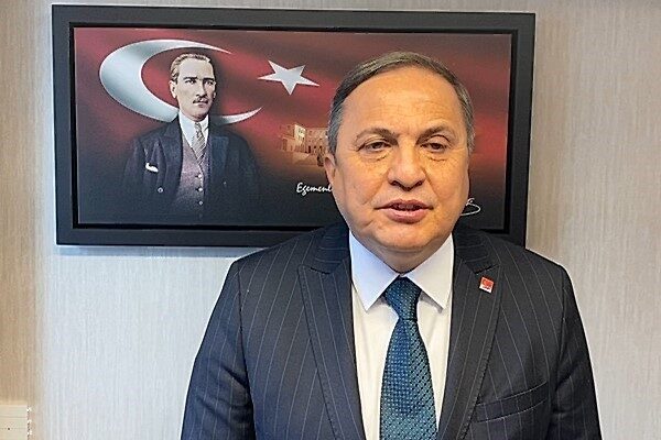 Partisinin 102'inci yaşını kutlayan Torun, kutlama mesajında "Kuruluşundan bu yana