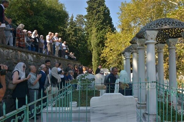 Törene, Bursa Büyükşehir Belediye Başkanı Mustafa Bozbey’i temsilen Kent Tarihi