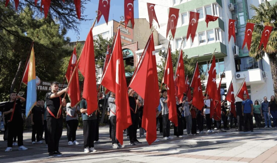 Orhangazi’nin düşman işgalinden kurtuluşunun 103. yıl dönümü, ilçede düzenlenen resmi