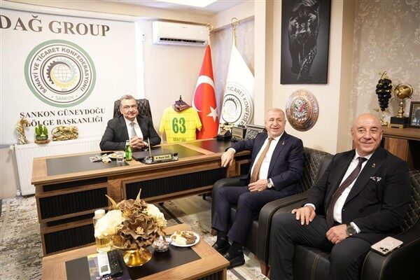 Zafer Partisi Genel Başkanı Prof. Dr. Ümit Özdağ, Başkanlık Divanı