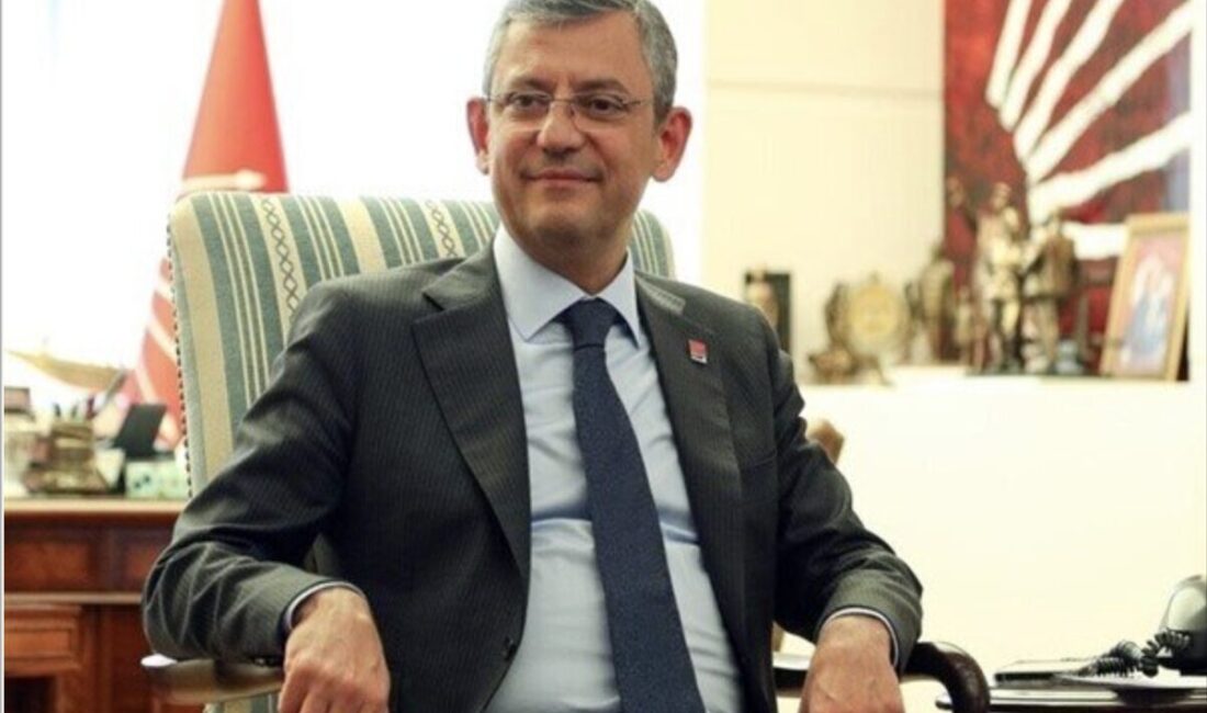 CHP Genel Başkanı  Özel, partinin 102. kuruluş yılı kapsamında Ankara
