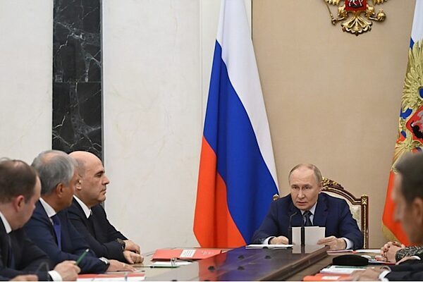 Putin, Yeni ''START'' anlaşmasının feshedilmesinin küresel istikrar için olumsuz sonuçlar