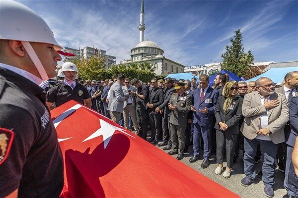 İzmir Büyükşehir Belediye Başkanı Cemil Tugay, Balçova Salih İşgören Polis