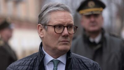 Starmer: Britanya’yı sıfırdan yeniden inşa ediyoruz İngiltere Başbakanı Starmer, muhafazakarların, okulları ve hastaneleri güvensiz ve harap