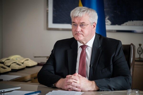 Ukrayna Dışişleri Bakanı Andrii Sybiha, Filipinler Dışişleri Bakanı Ma. Theresa